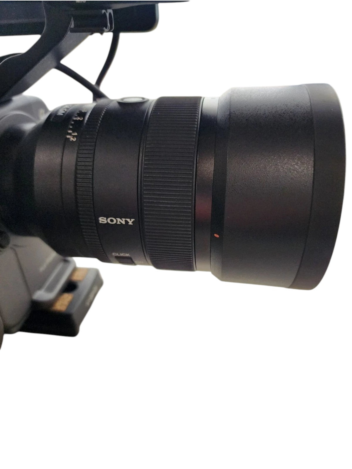Cymer Sony FX6 cinema camera lens close-up showing the black barrel, focus ring, and Sony branding.